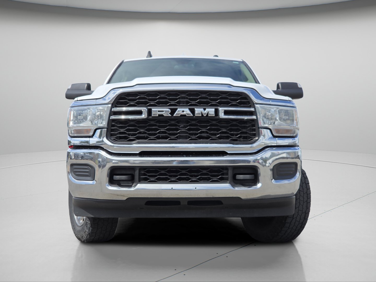 Used 2020 RAM 3500 Tradesman AWD/4WD image 3