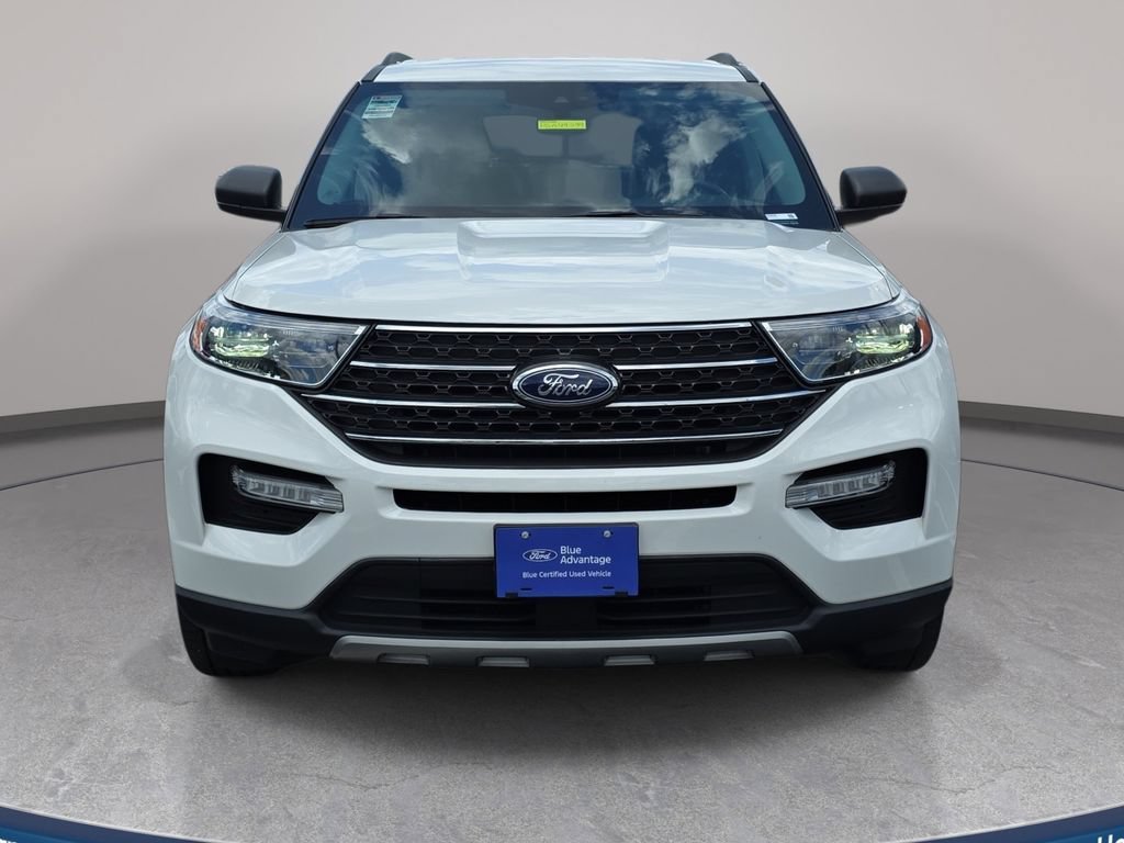Certified 2023 Ford Explorer XLT w/ Equipment Group 202A AWD/4WD image 2