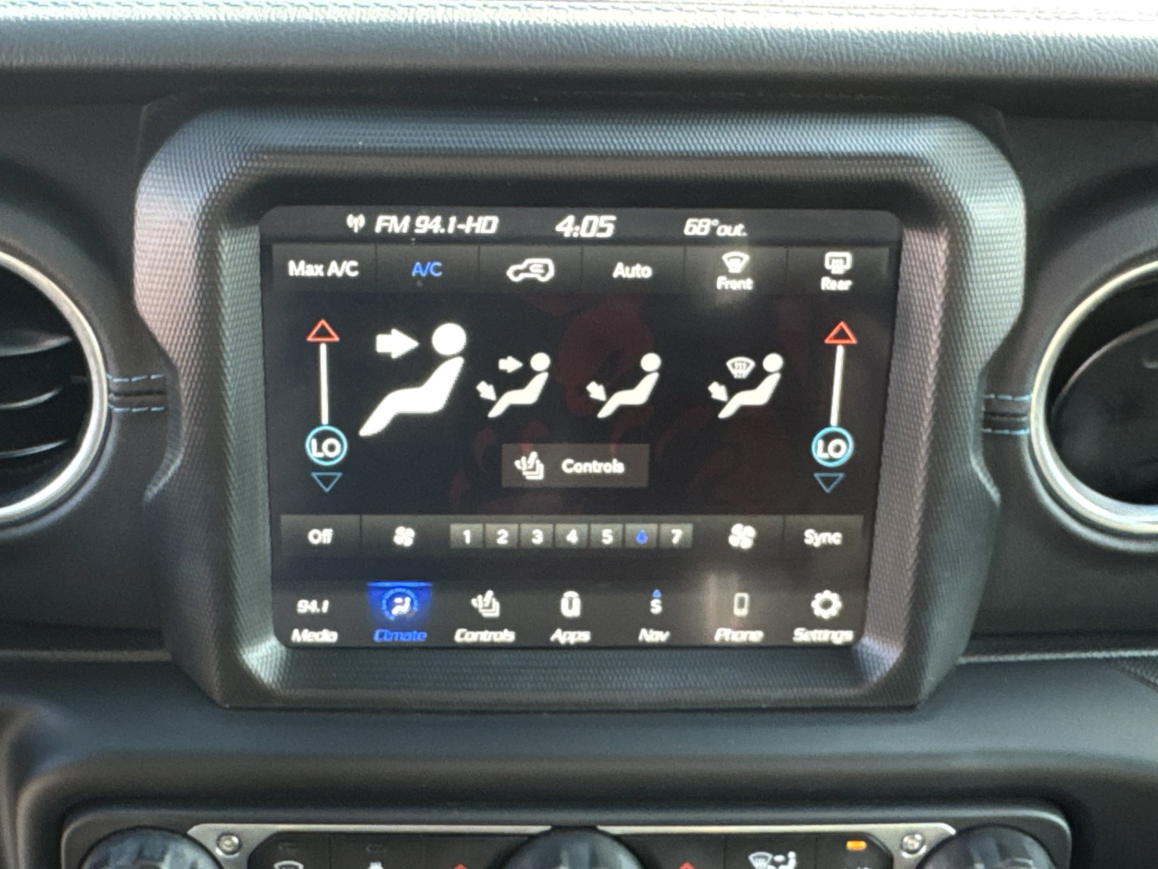 Used 2023 Jeep Wrangler Unlimited Rubicon 4xe w/ Safety Group image 23