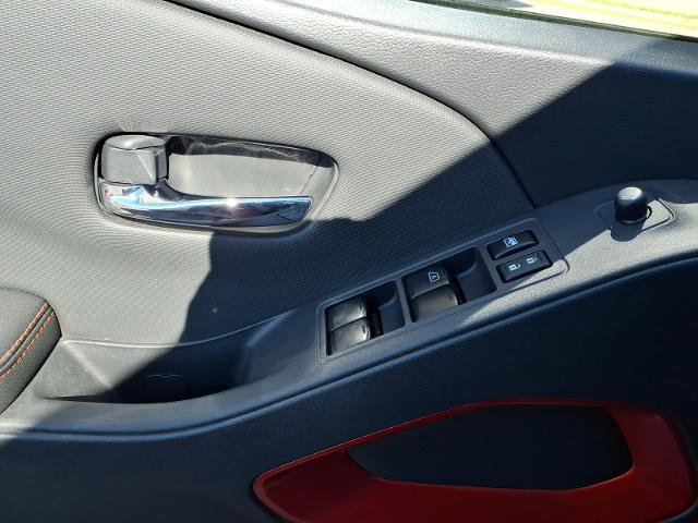 Used 2024 Nissan Frontier PRO-4X w/ Off-Road Protection Package image 17