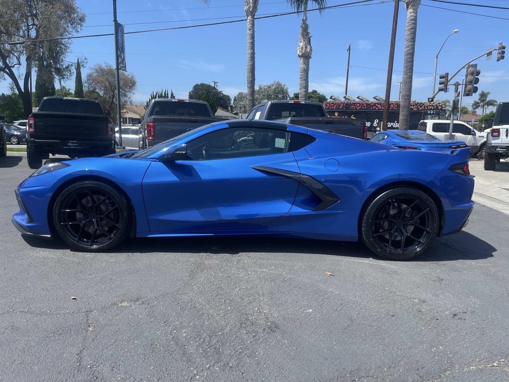 Used 2022 Chevrolet Corvette Stingray Premium Cpe w/ Z51 Performance Package RWD image 6
