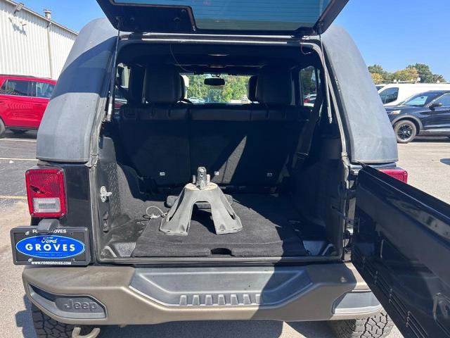 Used 2017 Jeep Wrangler Unlimited Sahara image 7