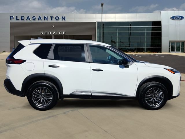 Used 2023 Nissan Rogue S FWD image 6
