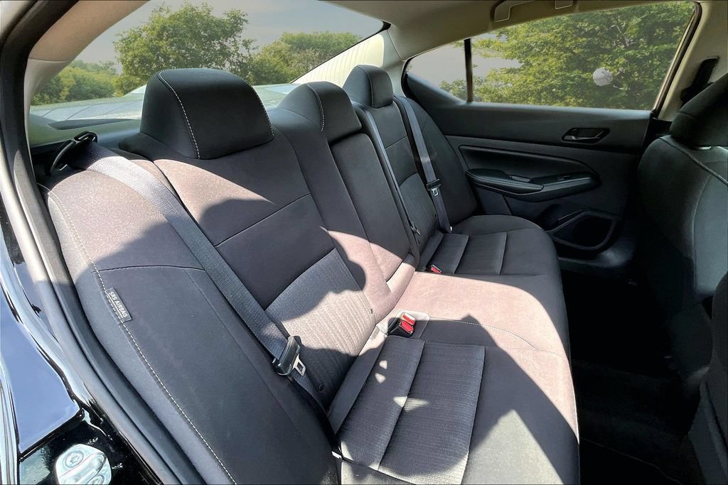 Used 2024 Nissan Altima 2.5 SV FWD image 26