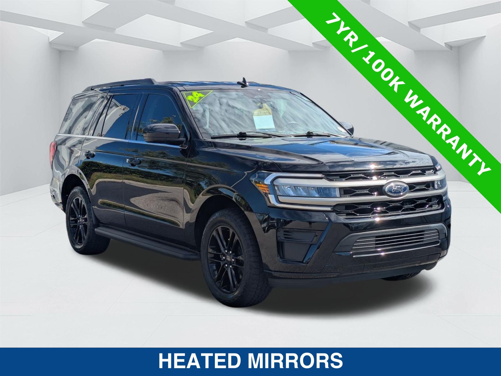 Certified 2024 Ford Expedition XLT RWD image 3