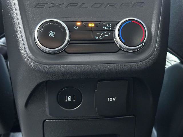 Certified 2025 Ford Explorer Active AWD/4WD image 14