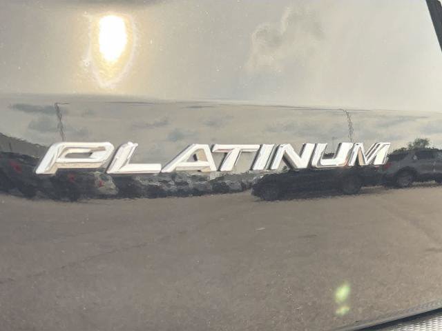 Certified 2024 Ford Escape Platinum AWD/4WD image 12