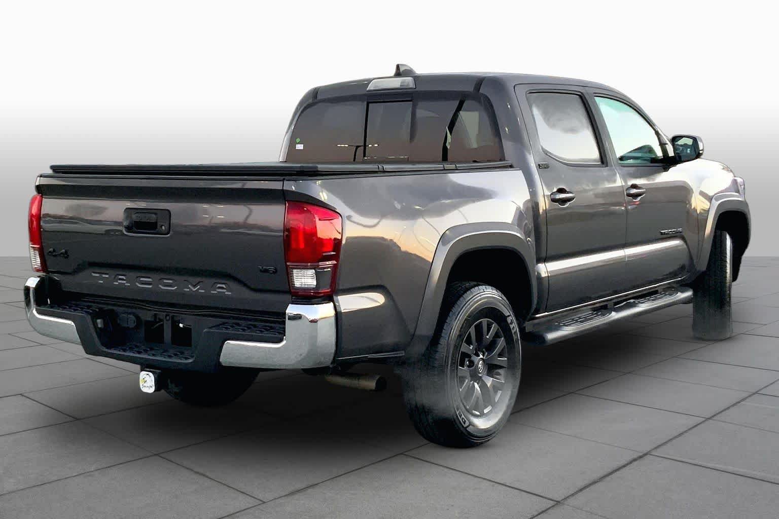 Used 2023 Toyota Tacoma SR5 AWD/4WD image 12