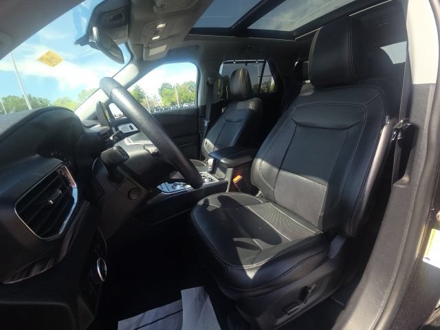 Certified 2023 Ford Explorer Limited w/ Limited Technology Package AWD/4WD image 19