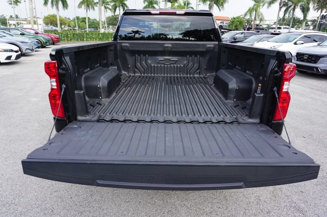 Used 2020 Chevrolet Silverado 1500 LT w/ LT Value Package RWD image 9