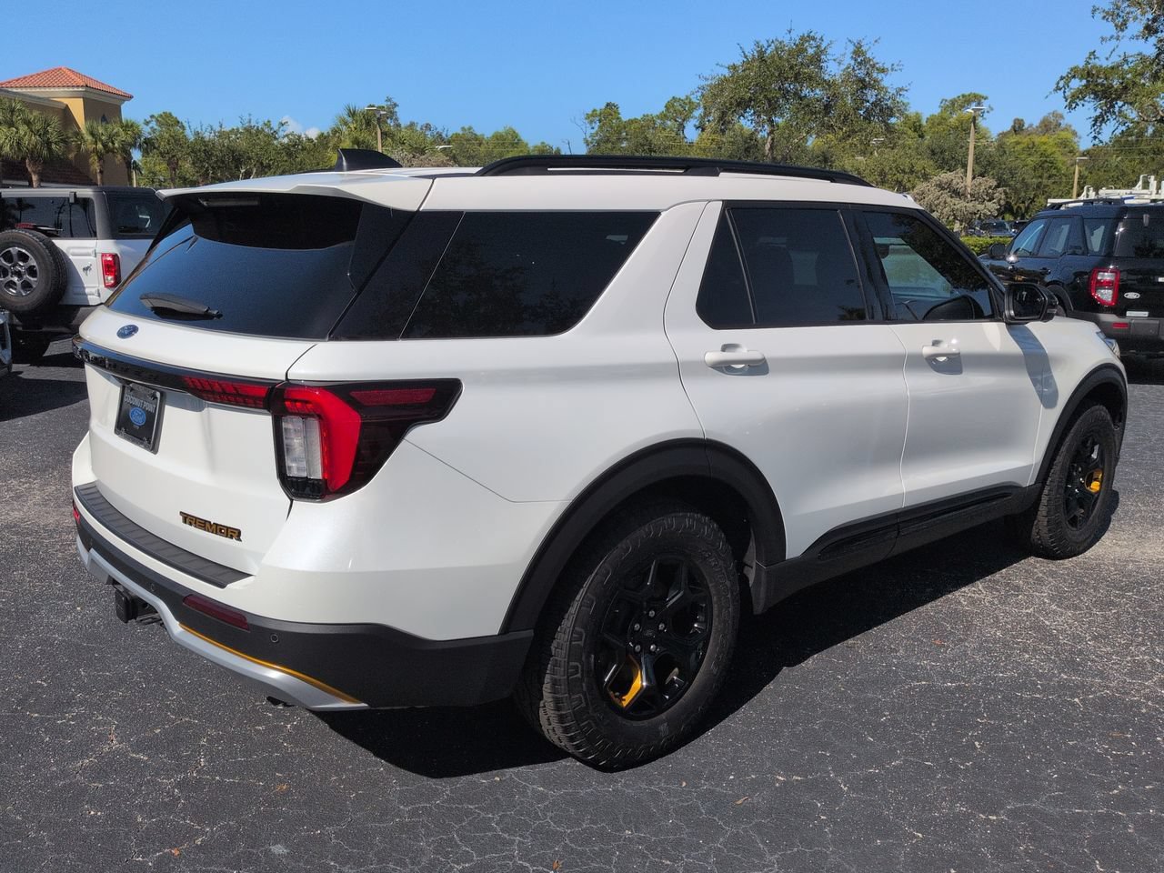 Certified 2026 Ford Explorer Tremor w/ Tremor Ultimate Package AWD/4WD image 4
