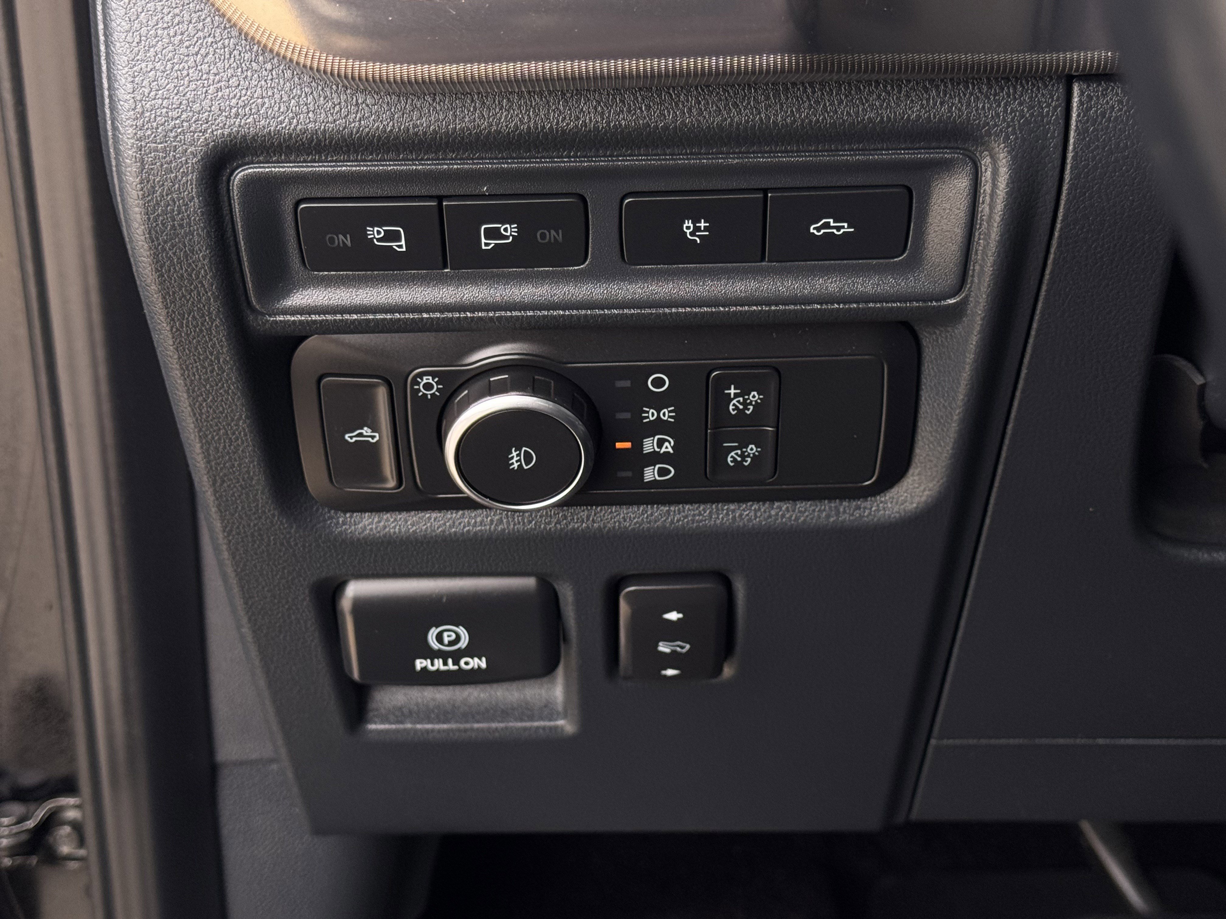 Certified 2022 Ford F150 Raptor w/ Raptor 37 Performance Package image 29