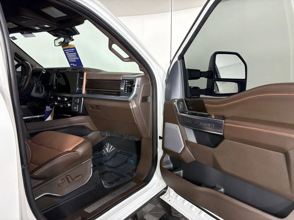 Certified 2025 Ford F450 King Ranch w/ FX4 Off-Road Package image 36