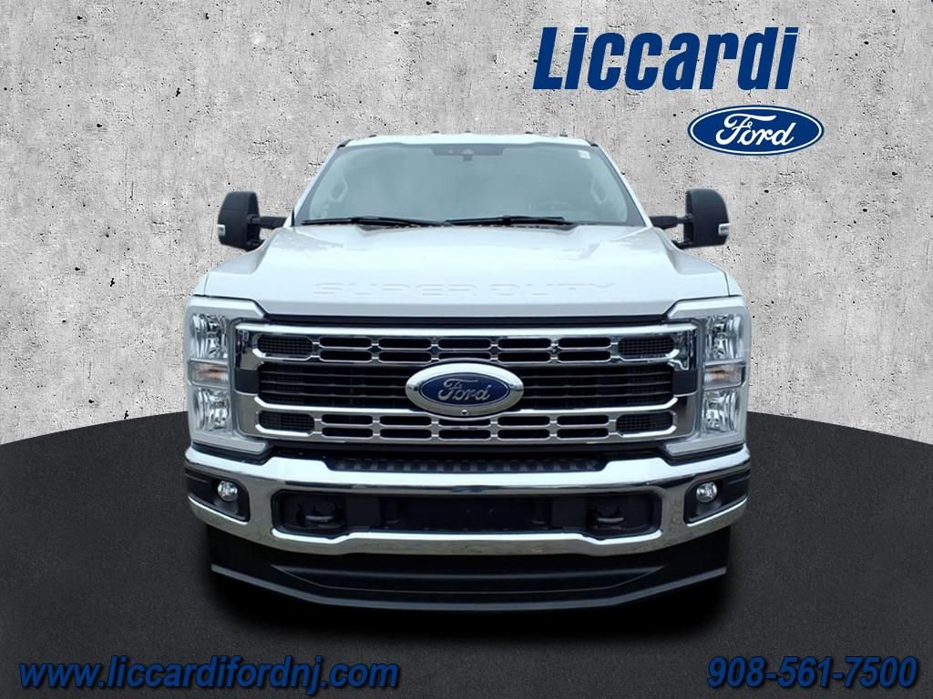Certified 2023 Ford F350 XLT w/ 360-Degree Camera Package image 2