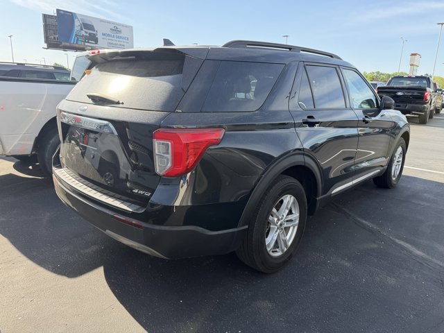 Certified 2022 Ford Explorer XLT w/ Equipment Group 202A AWD/4WD image 2