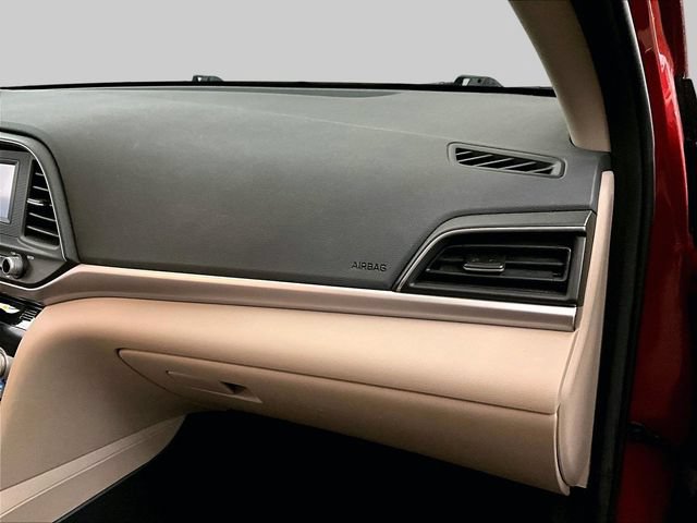 Used 2020 Hyundai Elantra SE FWD image 15