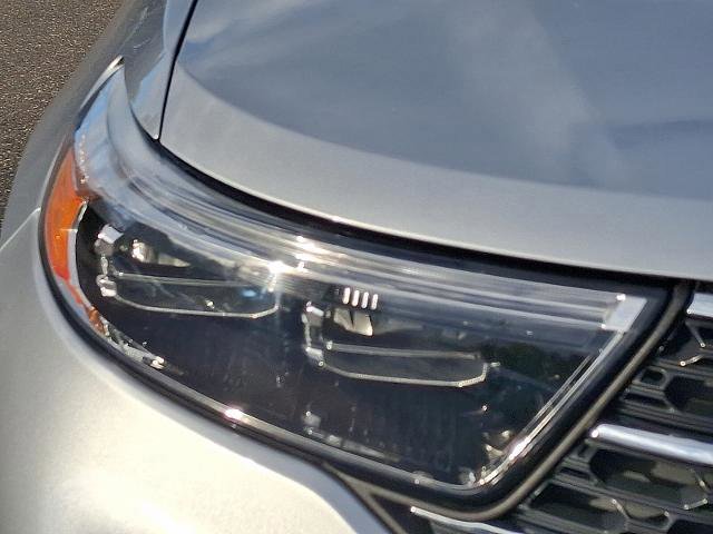 Certified 2022 Ford Explorer XLT w/ Equipment Group 202A image 9