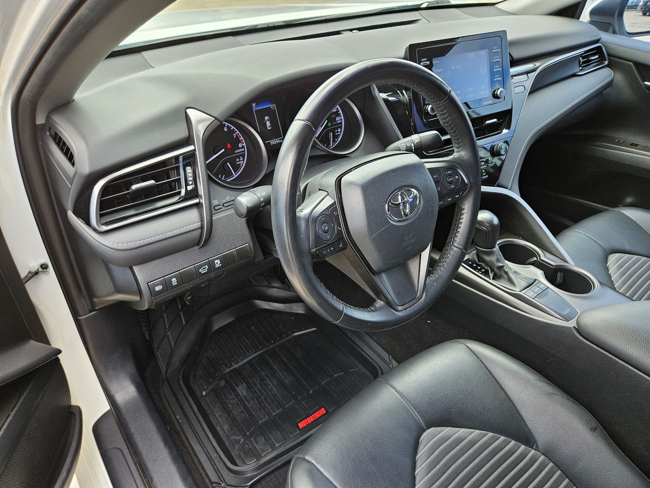 Used 2022 Toyota Camry SE FWD image 15