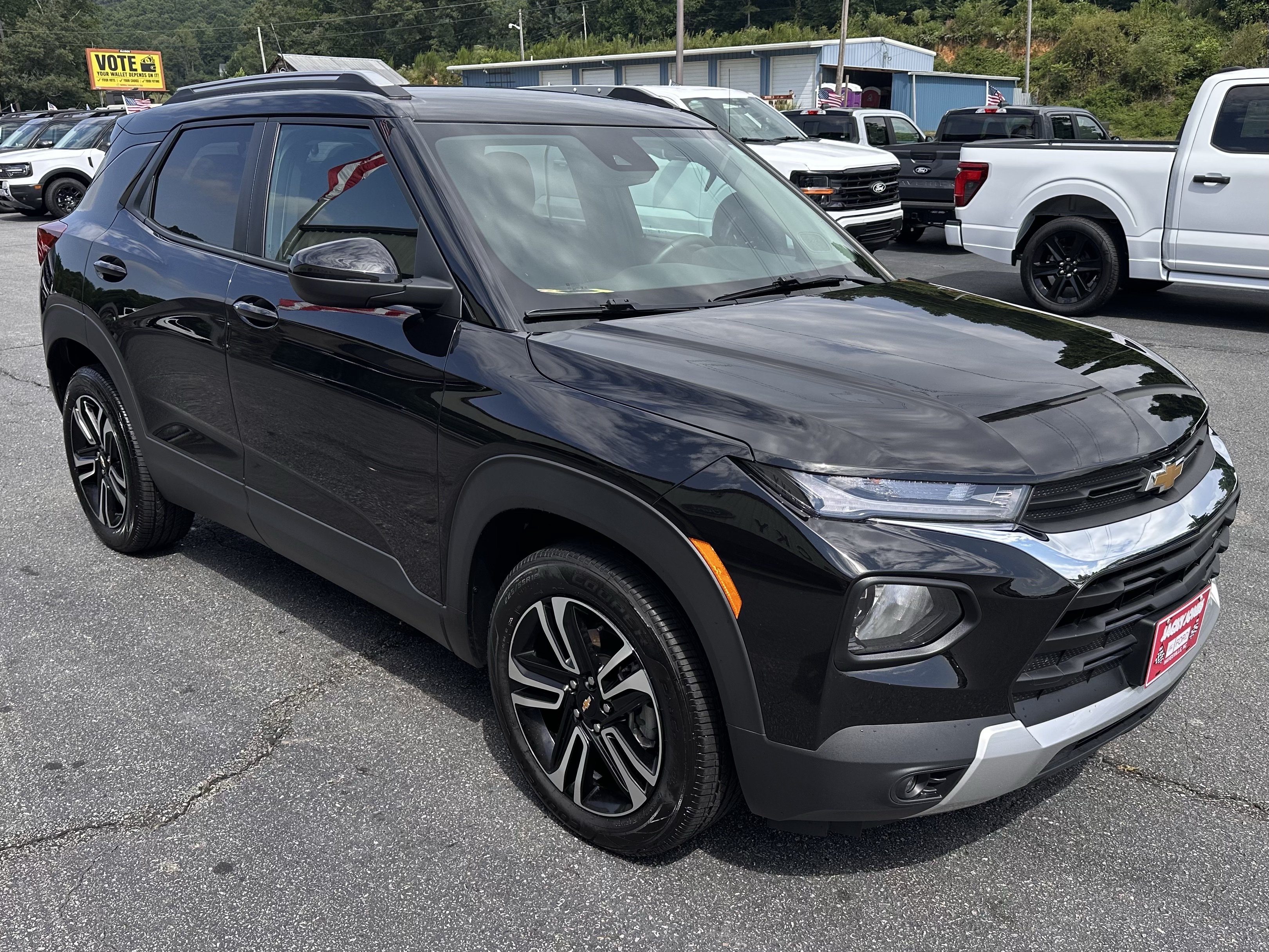 Used 2021 Chevrolet TrailBlazer LT AWD/4WD image 4