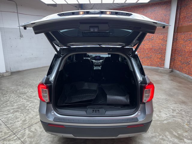 Certified 2023 Ford Explorer XLT w/ Equipment Group 202A image 27