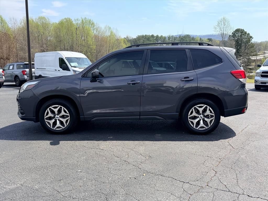 Used 2023 Subaru Forester Premium AWD/4WD image 7