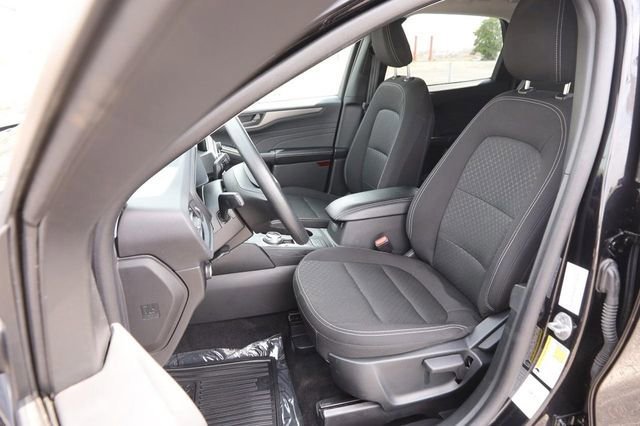 Certified 2025 Ford Escape Active image 8