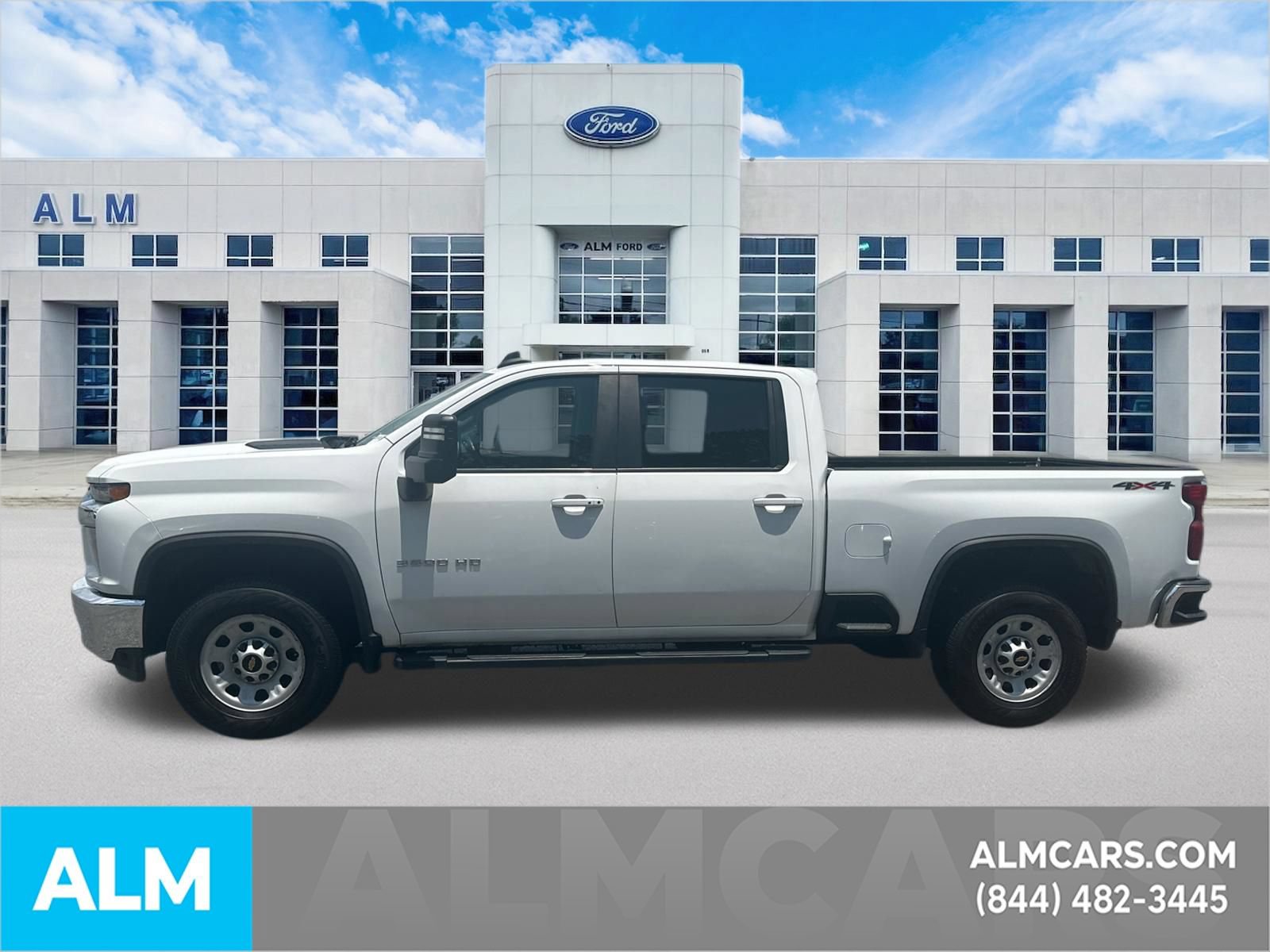 Used 2022 Chevrolet Silverado 3500 LT w/ Convenience Package AWD/4WD image 9