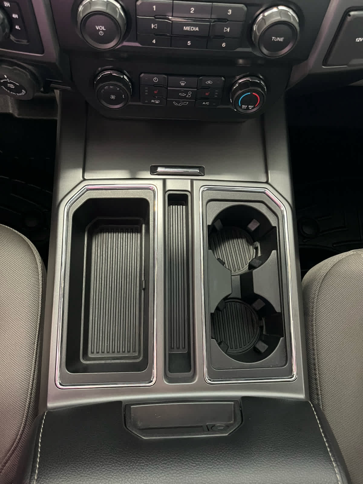 Certified 2019 Ford F150 XLT w/ Equipment Group 302A Luxury AWD/4WD image 36