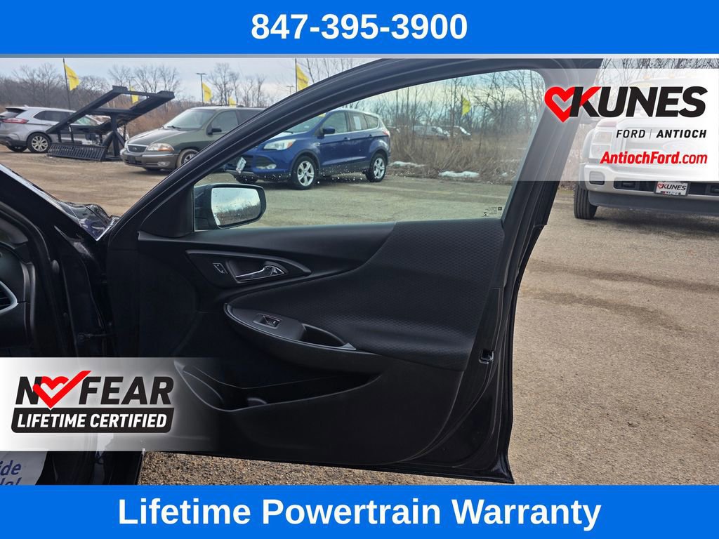 Used 2023 Chevrolet Malibu LT image 29