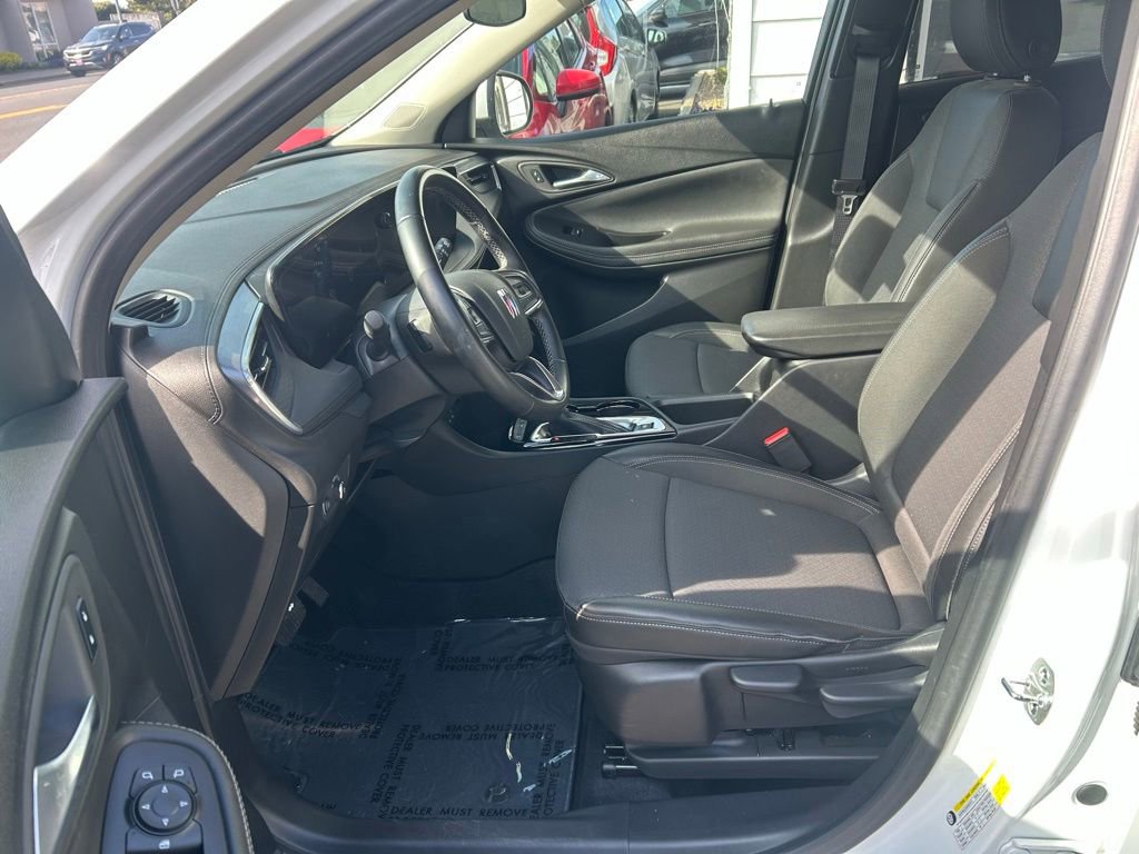 Used 2024 Buick Encore GX Preferred FWD image 11