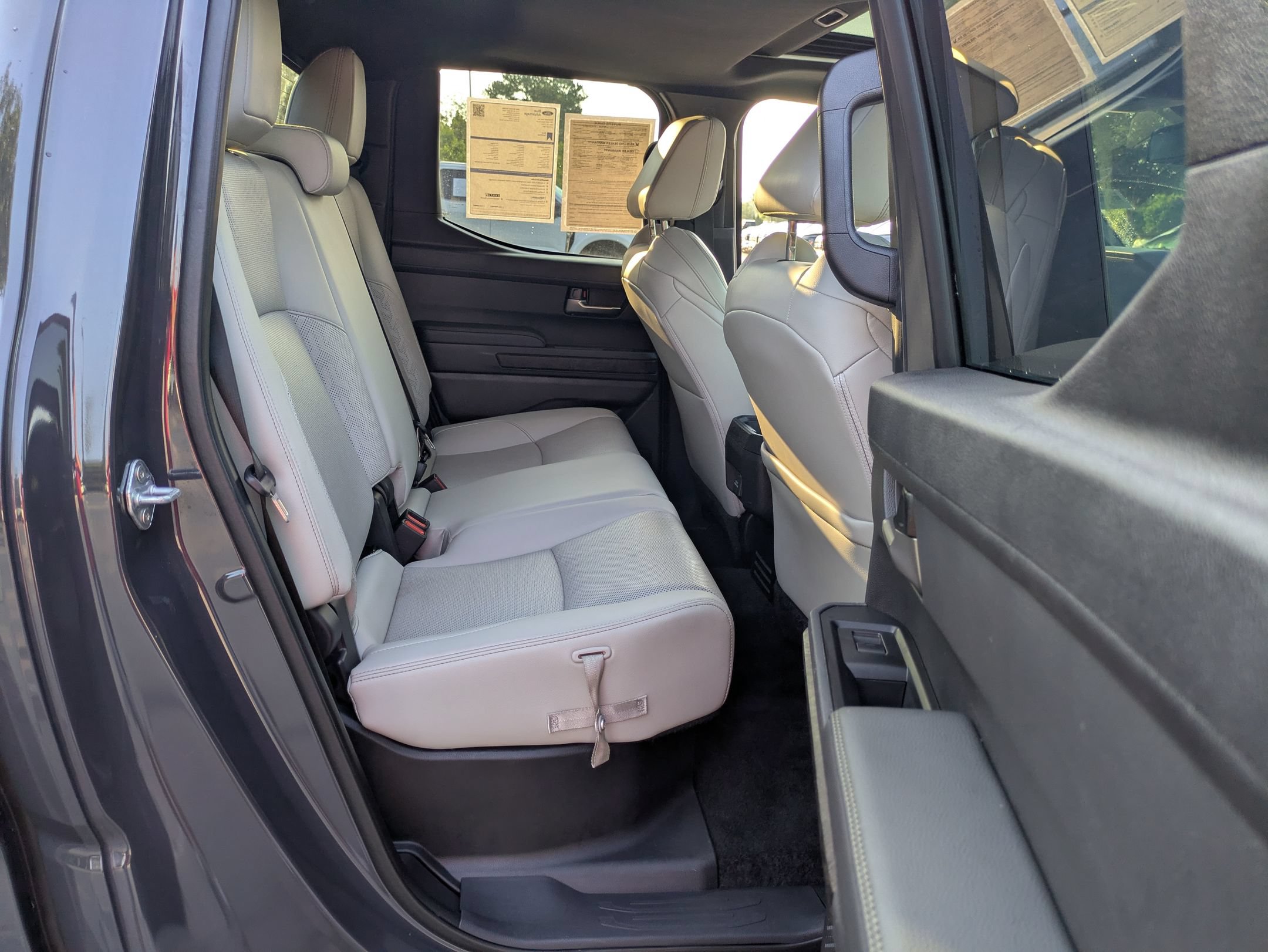 Used 2024 Toyota Tacoma Limited w/ Limited Package (LT) AWD/4WD image 37