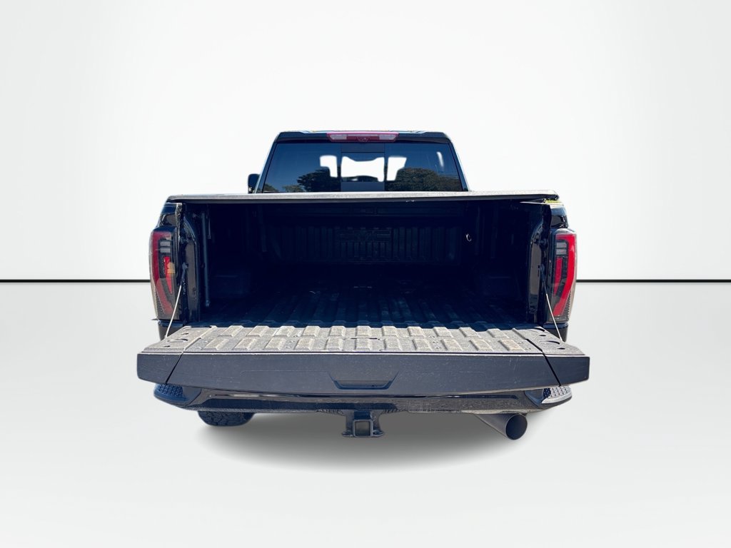 Used 2025 GMC Sierra 2500 AT4 w/ Technology Package AWD/4WD image 10