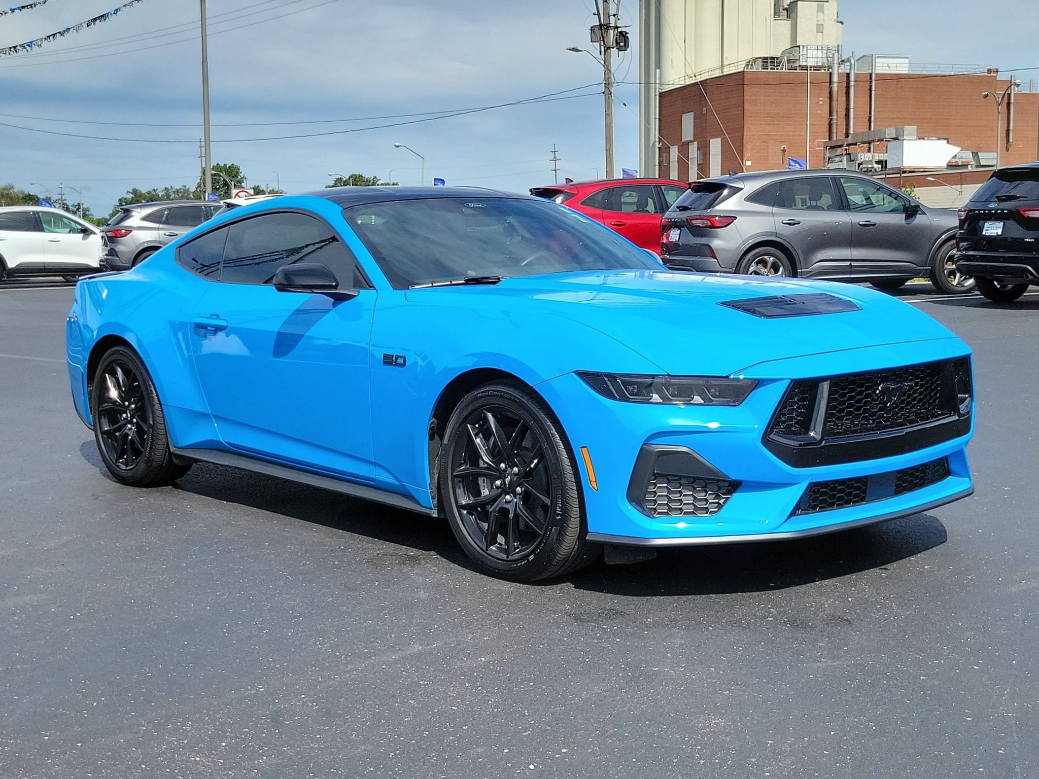 Certified 2025 Ford Mustang GT Premium RWD image 2