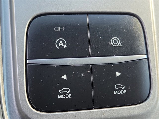 Certified 2021 Ford Explorer XLT w/ Equipment Group 202A image 18