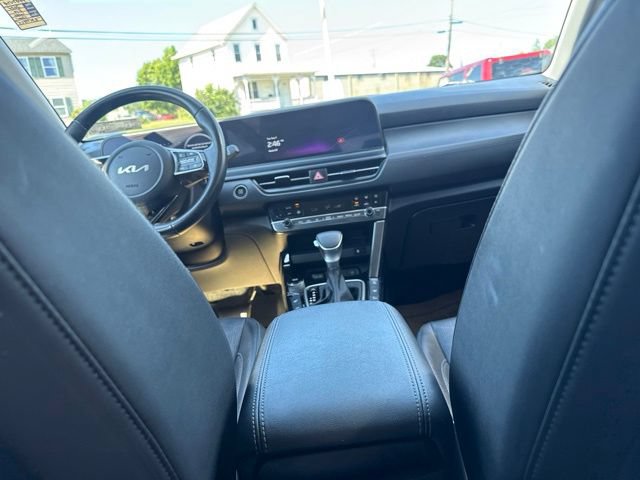 Used 2024 Kia Seltos SX AWD/4WD image 35