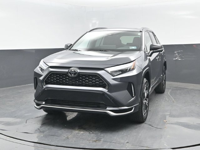 Used 2025 Toyota RAV4 XSE AWD/4WD image 23