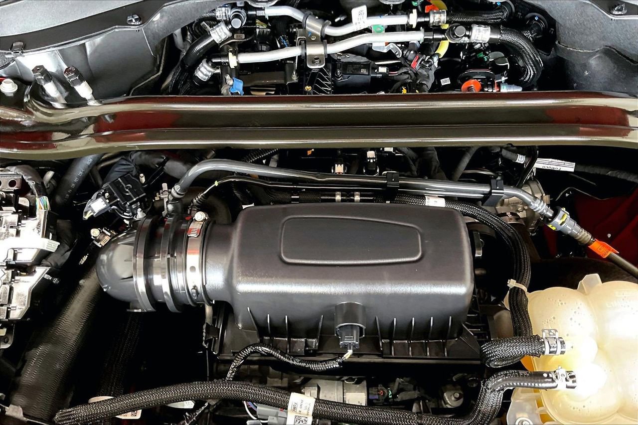 Certified 2024 Ford Explorer Limited w/ Limited Technology Package image 33