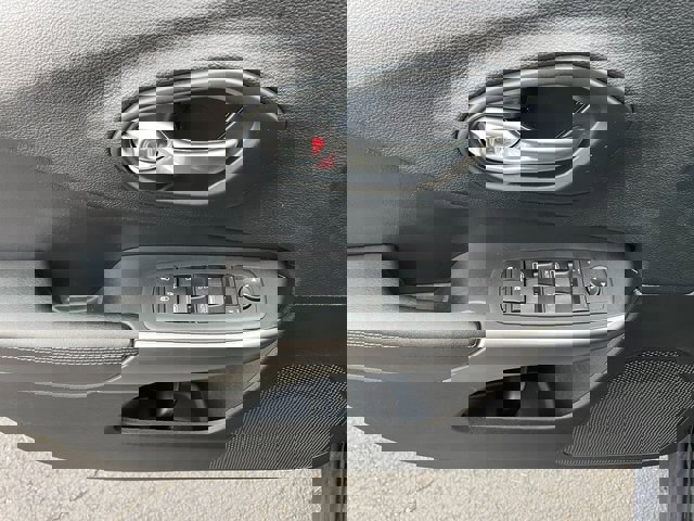 Used 2020 Jeep Cherokee Latitude Plus image 14