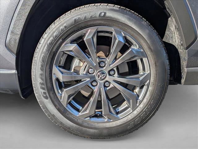 Used 2022 Toyota RAV4 Limited AWD/4WD image 21
