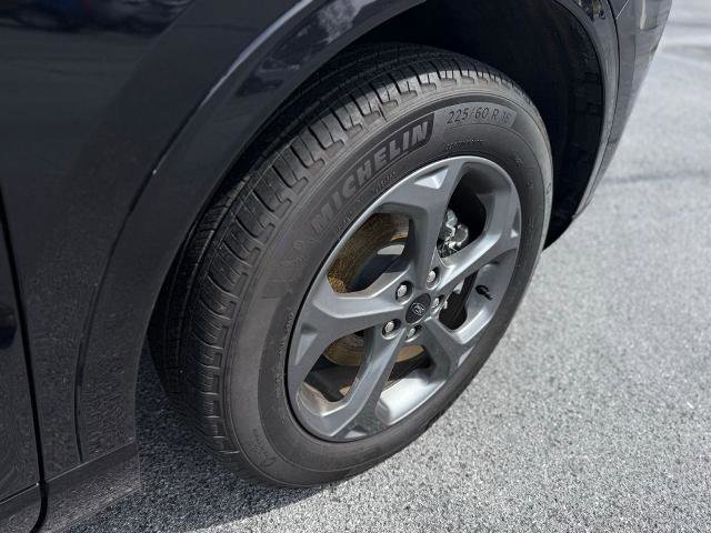 Certified 2024 Ford Escape ST-Line w/ Tech Pack #1 AWD/4WD image 10