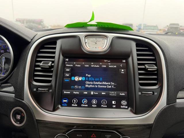 Used 2019 Chrysler 300 Touring w/ Chrome Appearance Package image 14