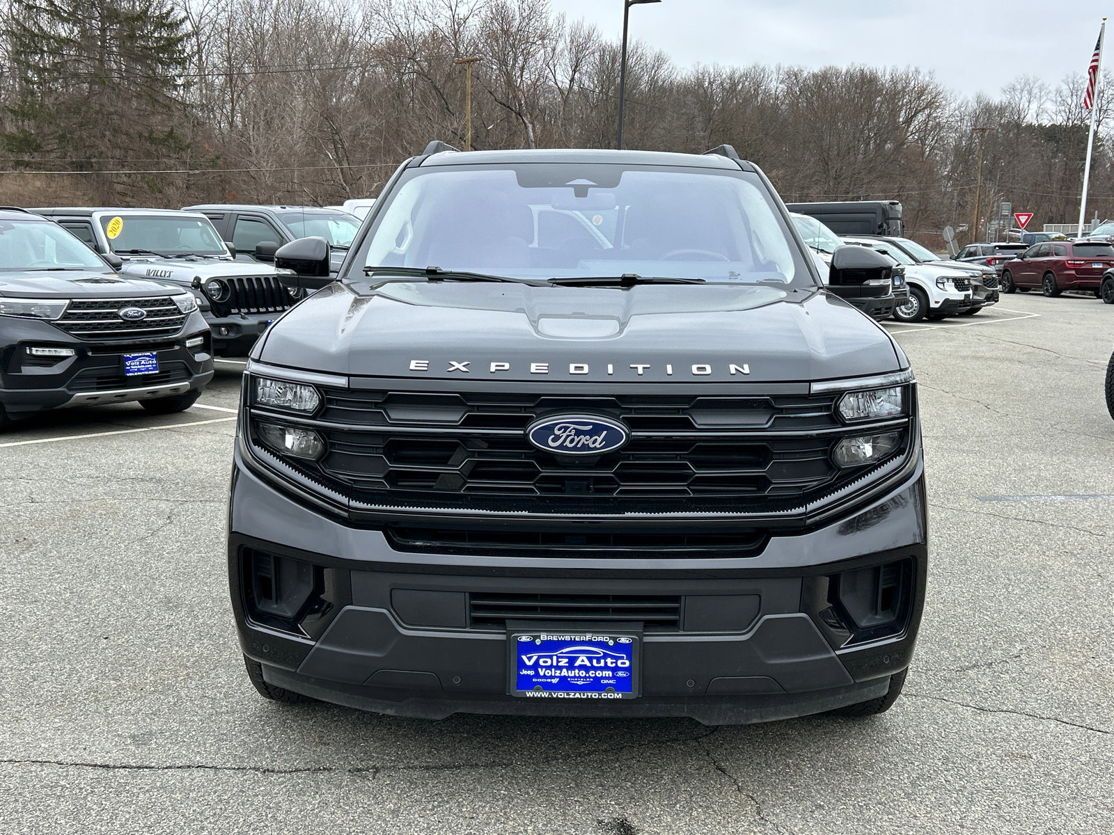 Certified 2025 Ford Expedition Active AWD/4WD image 6
