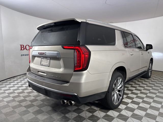 Used 2021 GMC Yukon XL Denali w/ Denali Premium Package image 5