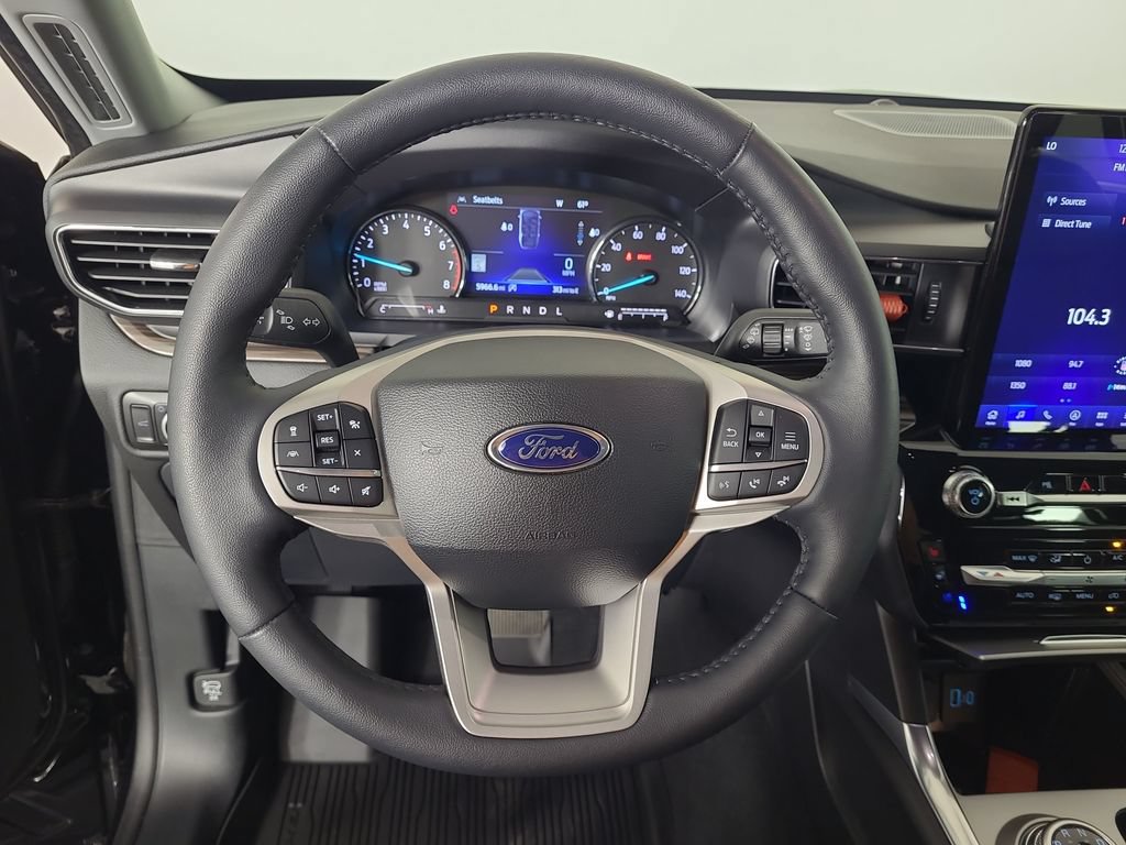 Certified 2023 Ford Explorer Limited w/ Limited Technology Package AWD/4WD image 13