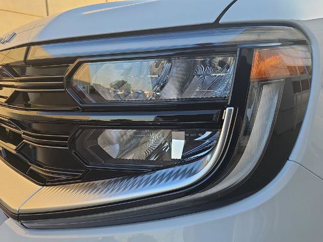 Certified 2025 Ford Expedition Platinum w/ Driver's Package AWD/4WD image 32