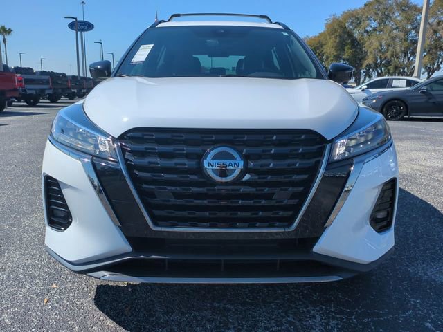 Used 2021 Nissan Kicks SR w/ SR Premium Package image 3