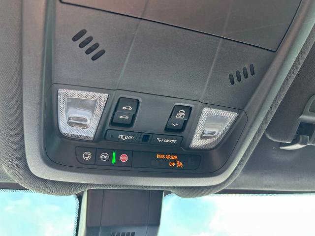 Used 2022 Chevrolet Equinox RS w/ RS Leather Package FWD image 39