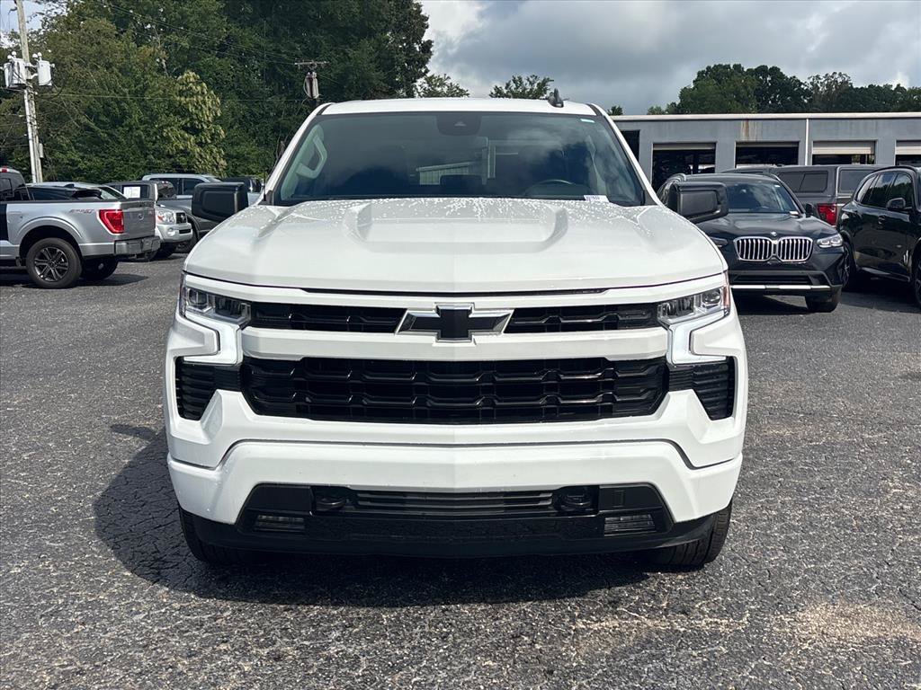 Used 2025 Chevrolet Silverado 1500 RST AWD/4WD image 2