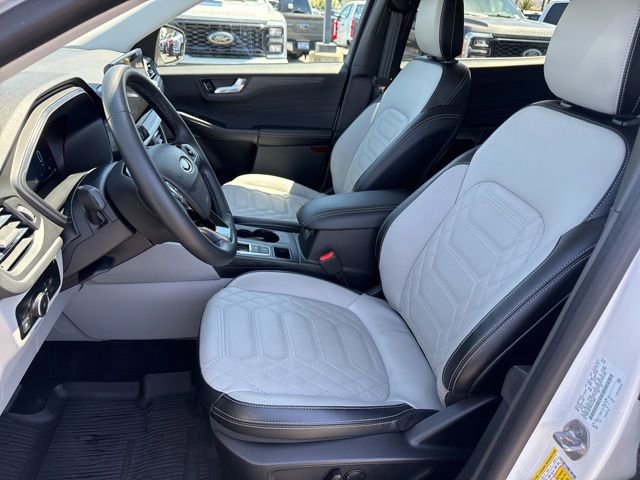 Certified 2023 Ford Escape SE w/ PHEV Premium Package FWD image 17