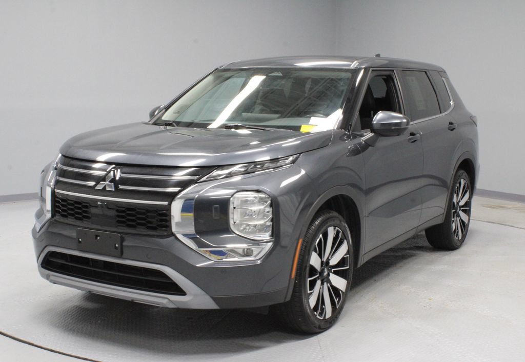 Used 2025 Mitsubishi Outlander AWD image 7